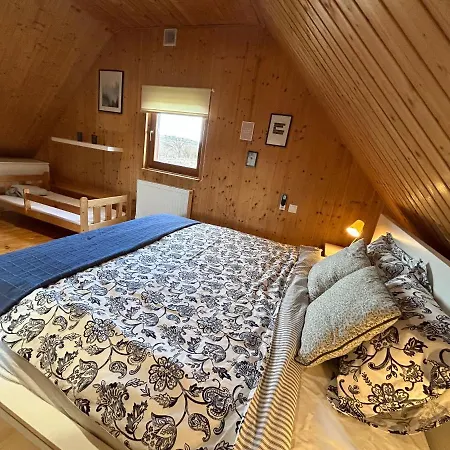 Semesterbostad Sielanka Dom Caloroczny Chwaliszow