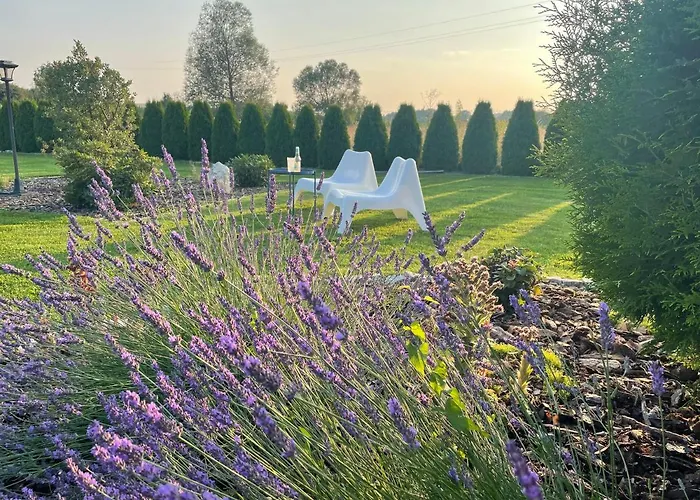 Sielanka Dom Caloroczny Дом отдыха Chwaliszow