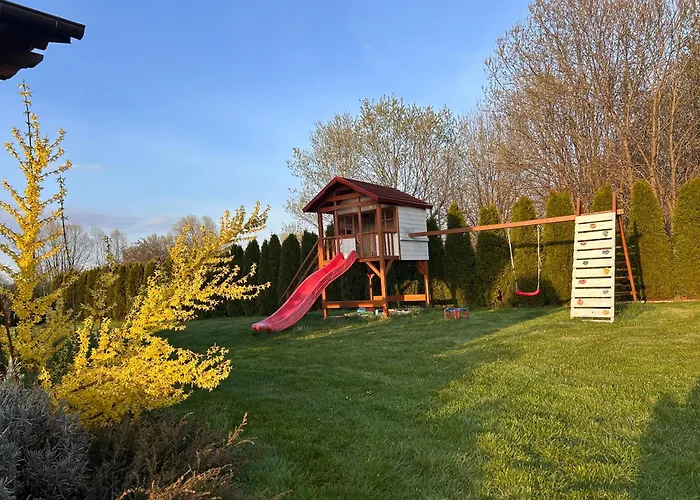 Sielanka Dom Caloroczny Дом отдыха Chwaliszow